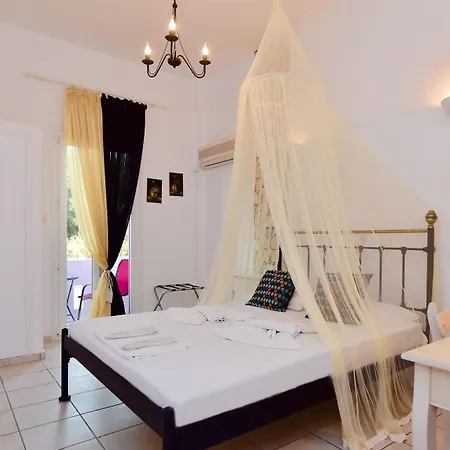 Aphrodite Boutique 3* Aliki (Paros)