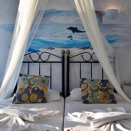 Aphrodite Boutique Aliki (Paros)