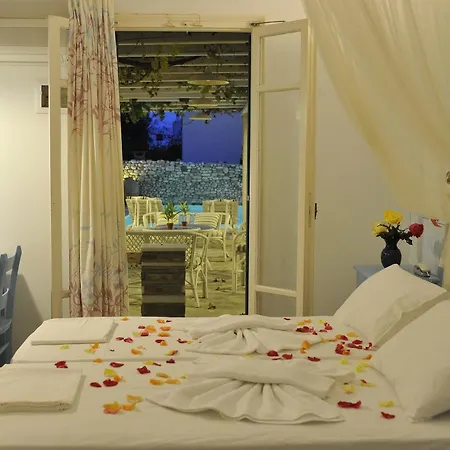 Aphrodite Boutique 3* Aliki (Paros)