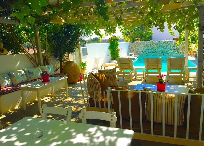 Aphrodite Boutique 3* Alikí