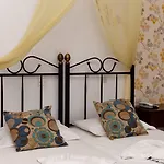 Aphrodite Boutique Aliki (Paros)