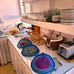 Aphrodite Boutique 3*