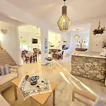 Aphrodite Boutique Hotel Alikí