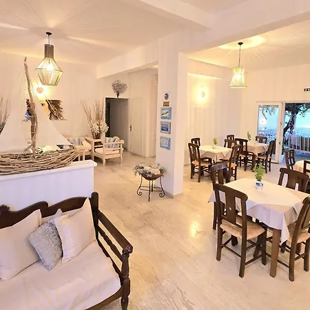 Aphrodite Boutique 3*