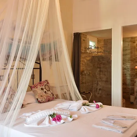 Aphrodite Boutique Hotell 3*